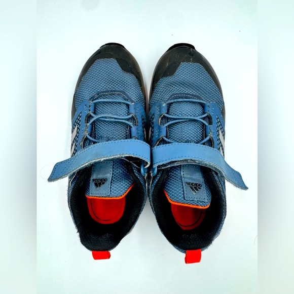 Adidas Kids Sz 1.5 Terrex Trailmaker Blue and Orange Sneakers - Picture 2 of 8